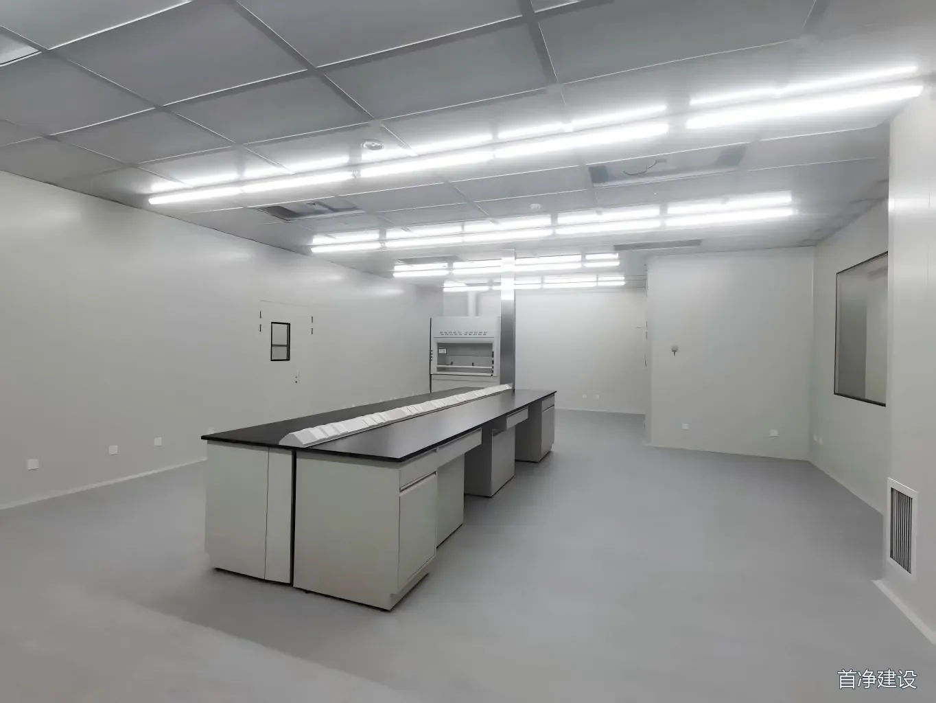 北京首净承建的怀柔物理所MA楼洁净间工程现场图