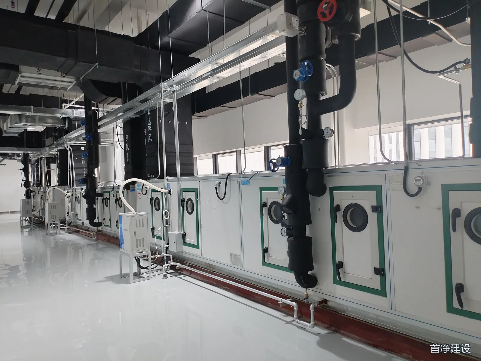 北京首净承建的诺康达四层辅料及器械车间项目现场图
